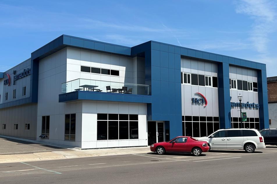 Building Munising Side